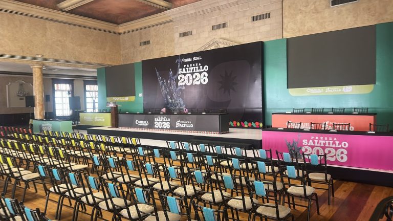 Salón montado para convención, Casino de Saltillo